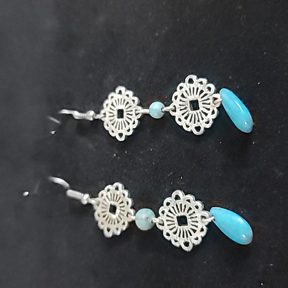 Dangle Earrings - Picture 2 of 2